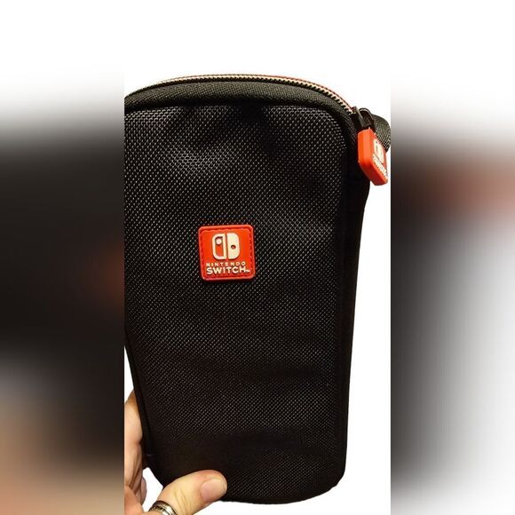EUC Nintendo Switch lite travel case - Picture 2 of 4